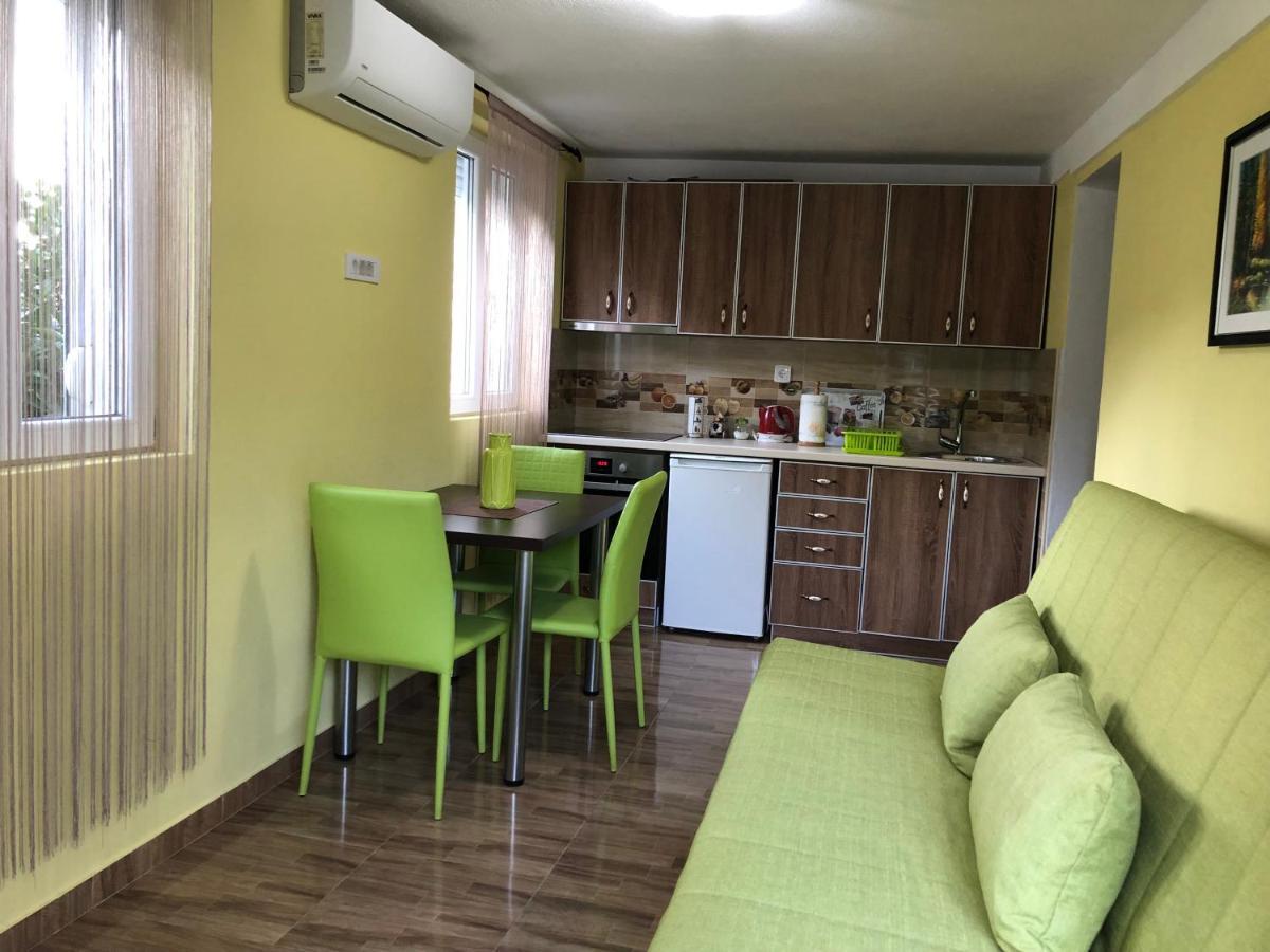 Apartments Panoramic Paradise Kotor Exterior photo